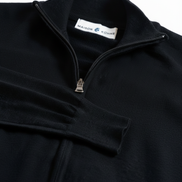 Cardigan Black - detail label staand